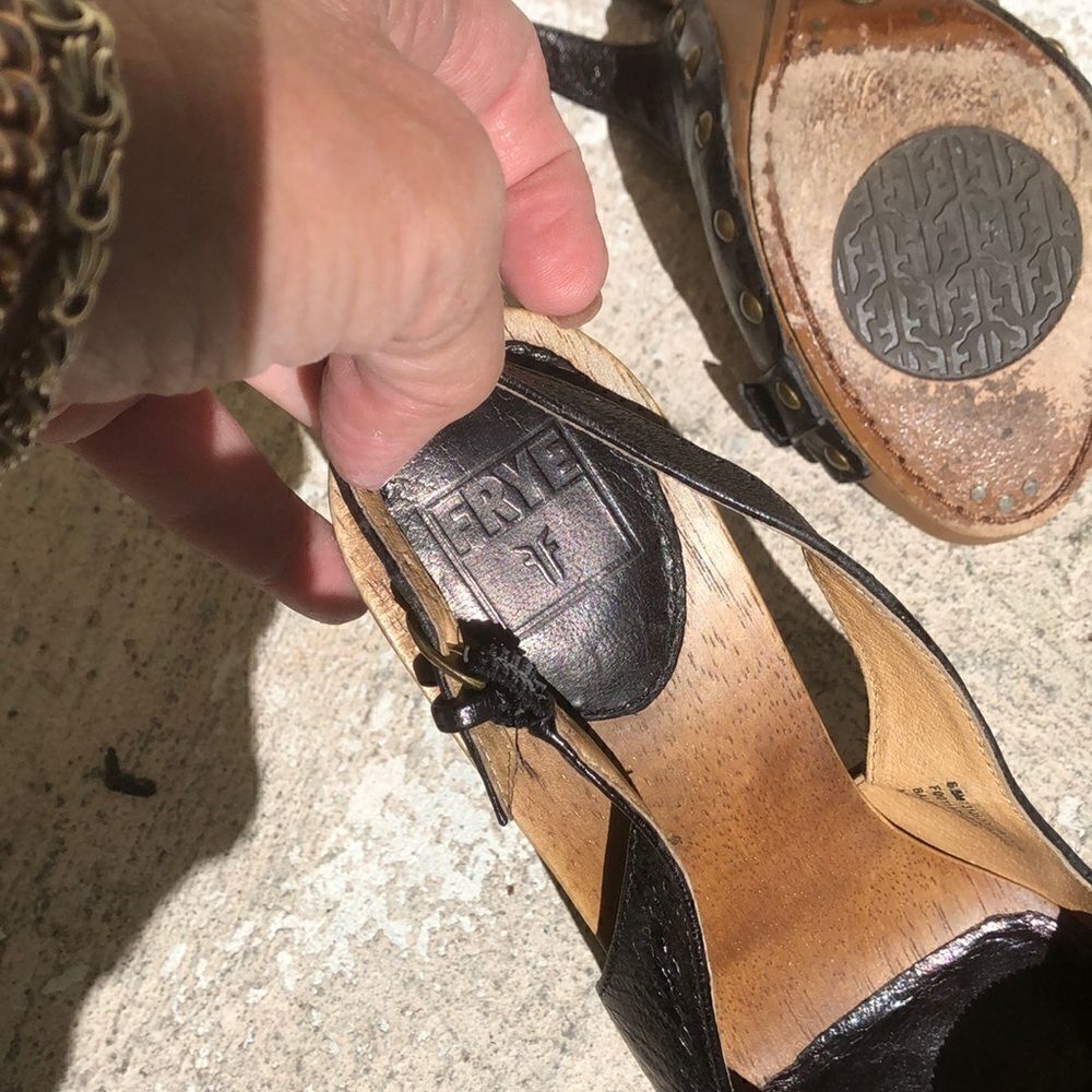 Frye  Sandals - Picture 6 of 8